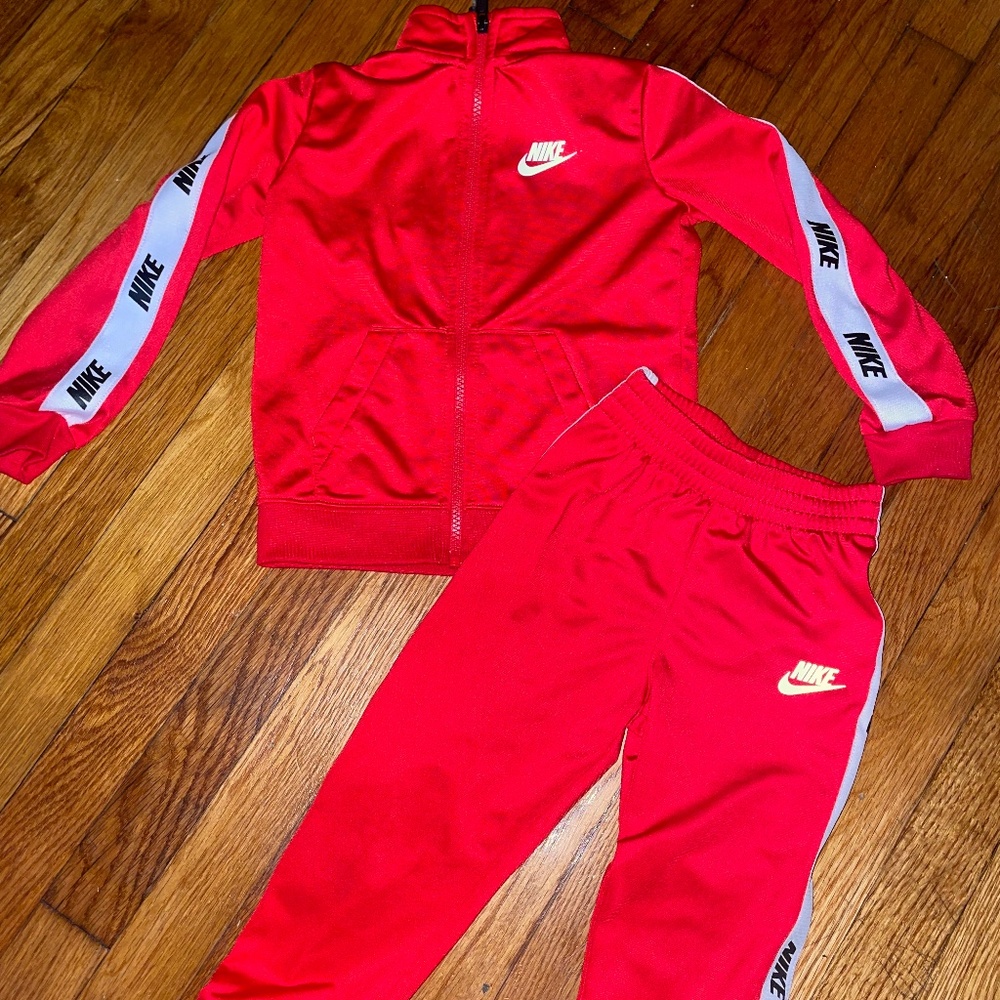 Nike Jacket/pants set